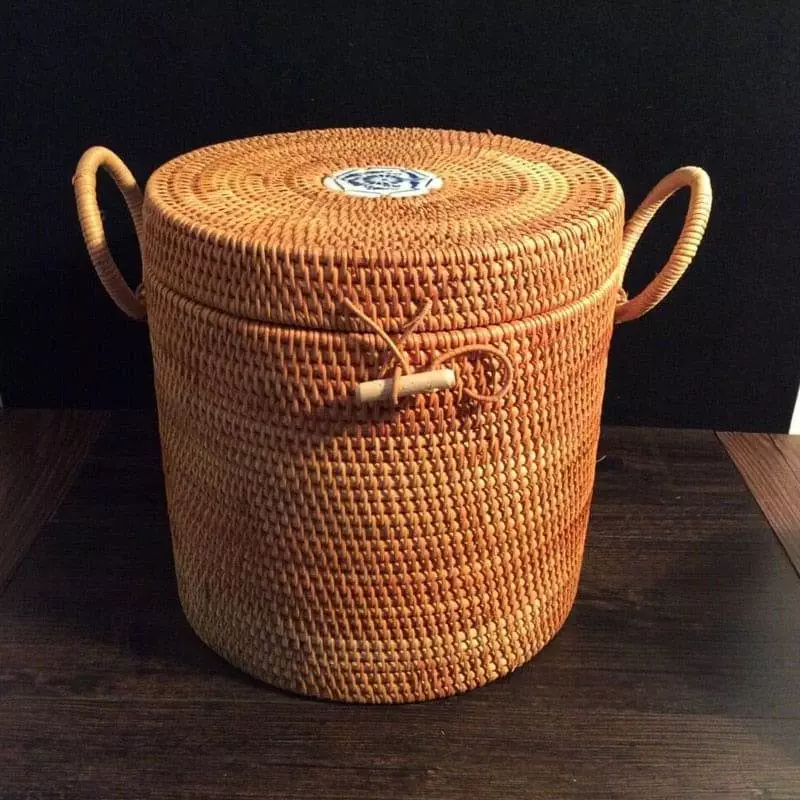 large wicker laundry basket with lid 324