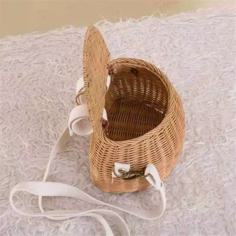 white wicker laundry basket with lid 583