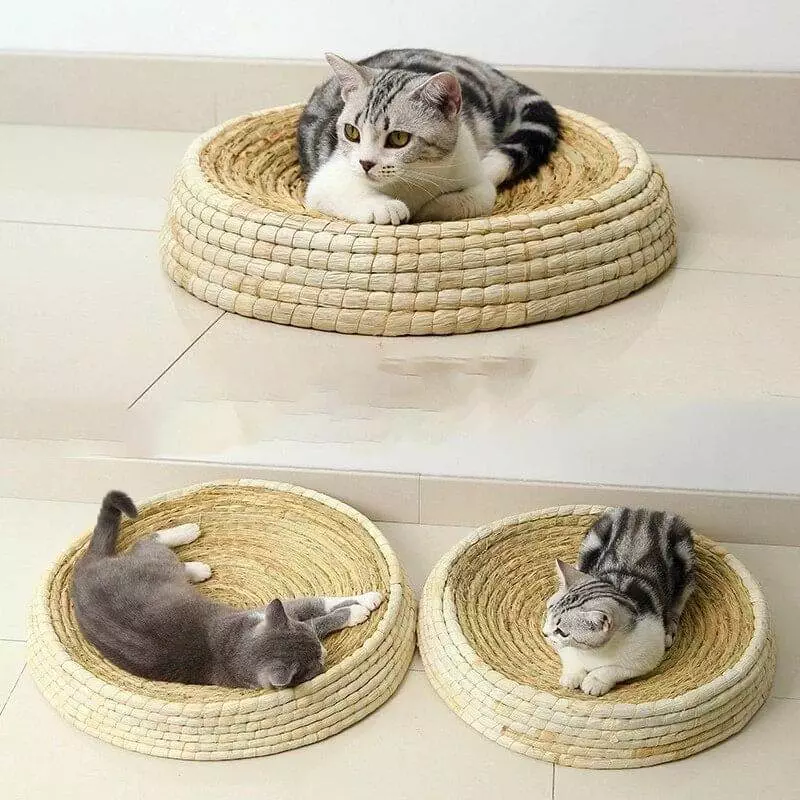 wicker cat bed with scratch post 390